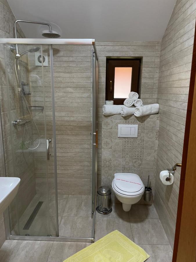Villa Montana บอร์เซค ภายนอก รูปภาพ