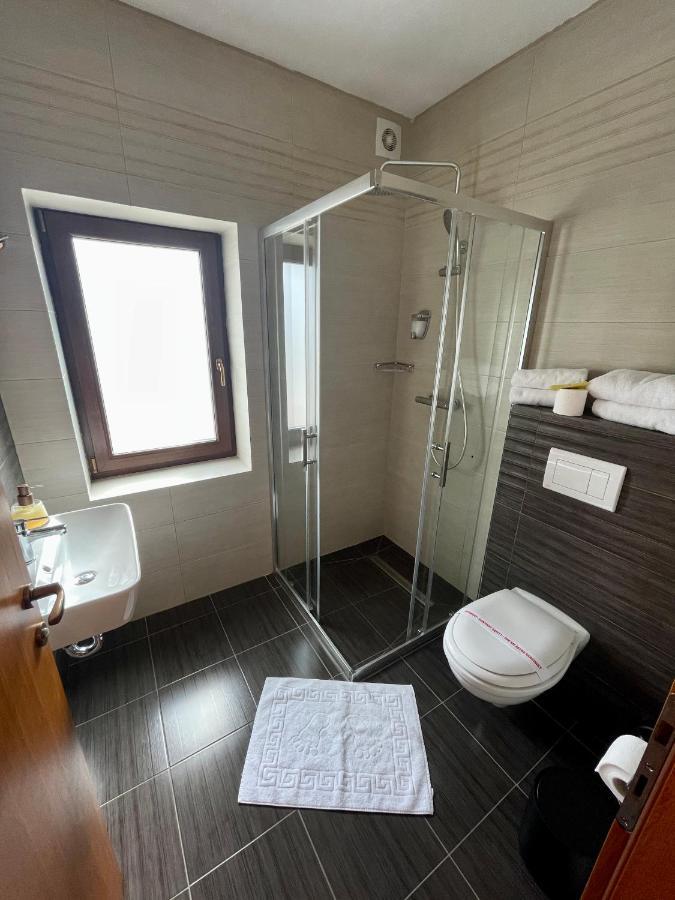 Villa Montana บอร์เซค ภายนอก รูปภาพ